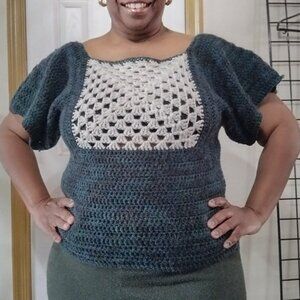 Granny square caped sleeve pullover